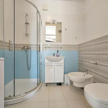 Nicoletta Lux * Novigrad Istria