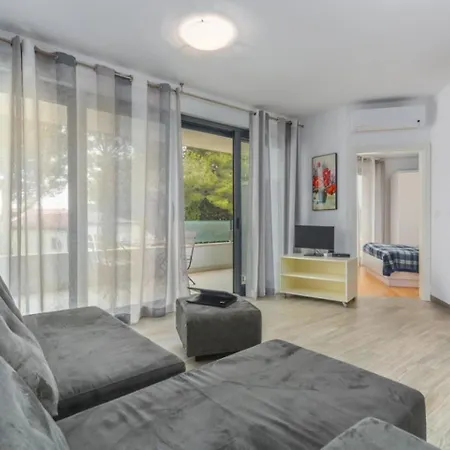 Nicoletta Lux Apartment *